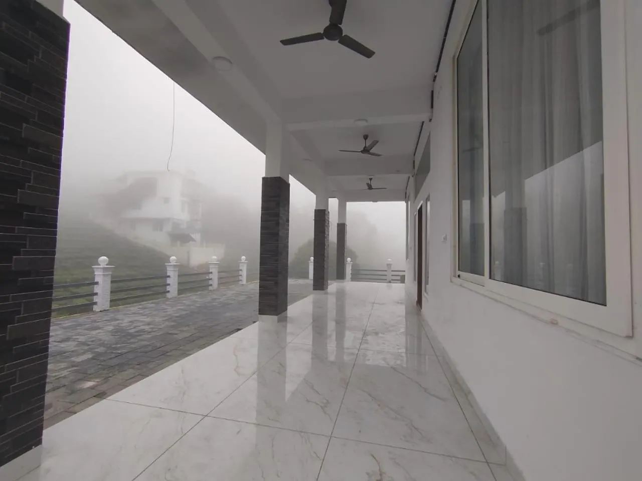 Laas Villa Vagamon 0*,